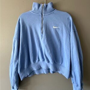Nike Women's Light Blue Half-Zip Pullover